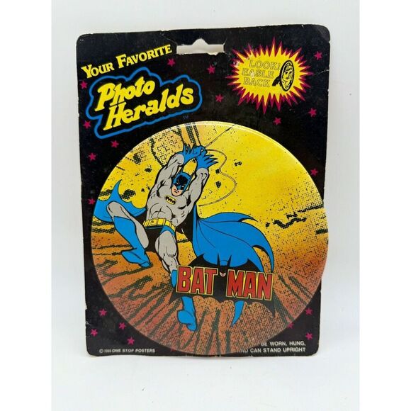 Batman One Stop Posters 6 Inch‎ Pin New On Card Vintage 1988 - Picture 1 of 2